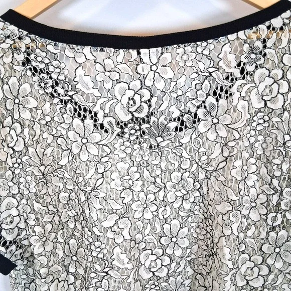 Torrid NWT White Floral Lace Sheer Top 2X Plus Size Romantic Coquette Bridal - Picture 12 of 14